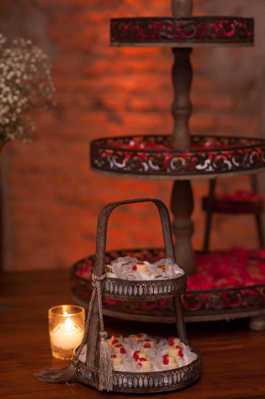 Low-light wedding detail shot with the Nikkor 85mm f/1.8G Lens